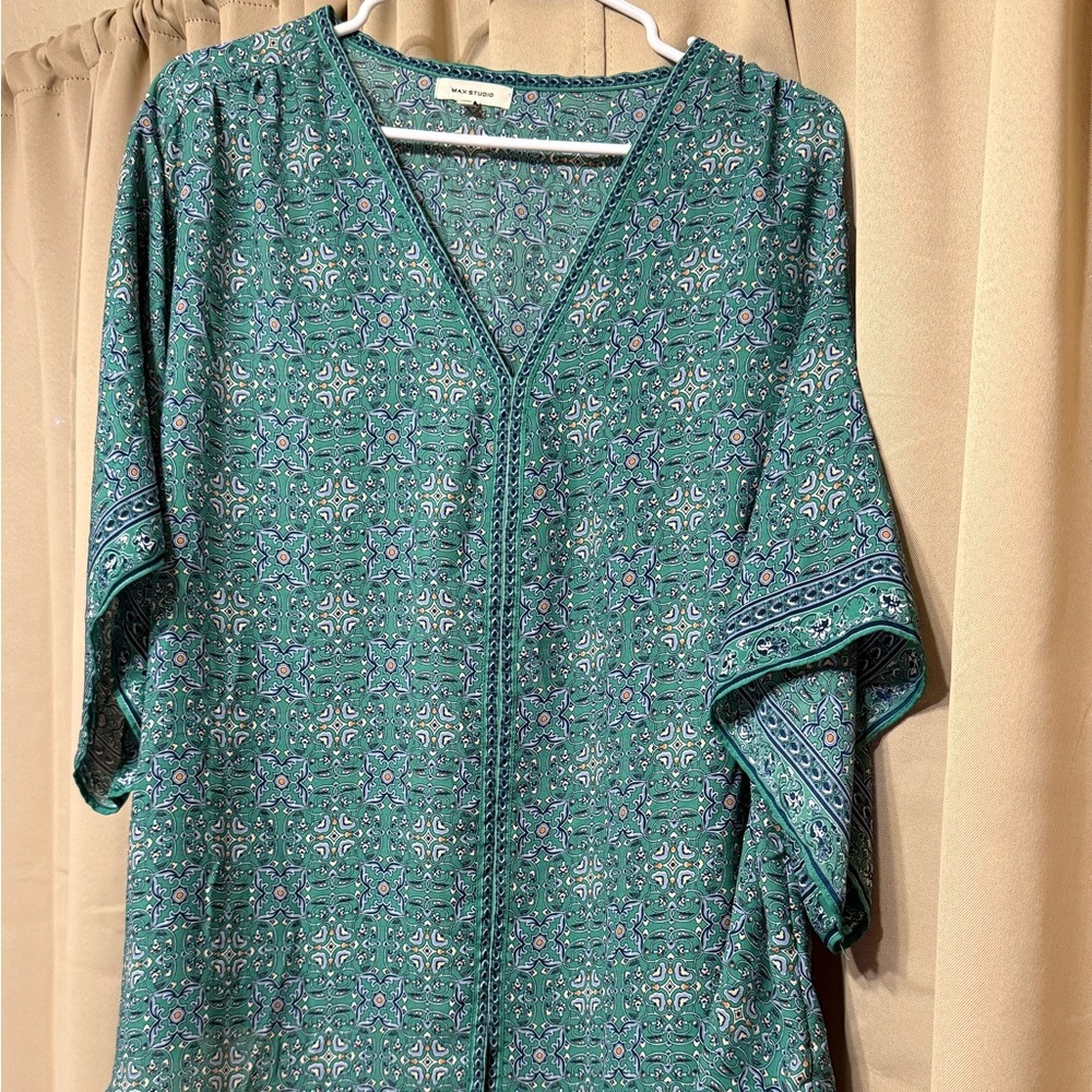 Max Studio Green and Blue Patterned Top